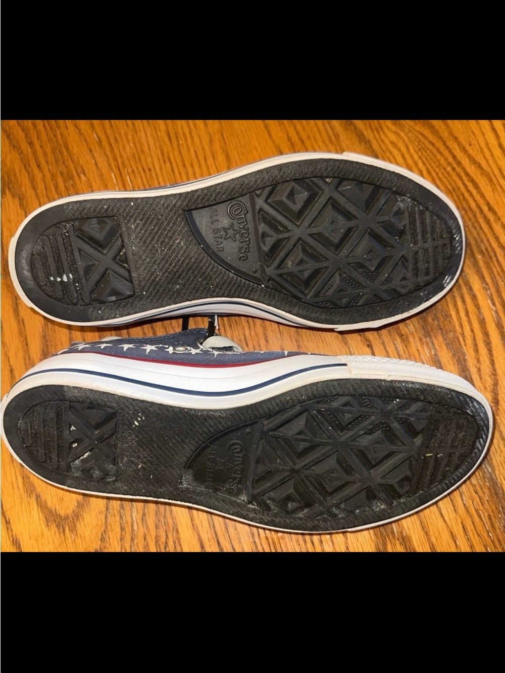 Converse red white and blue low top shoes size womens 8 - Picture 5 of 5